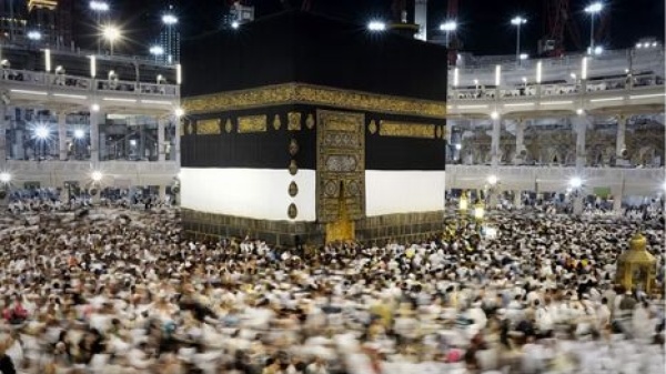 ما حقيقة الطائرة المسي رة التي انفجرت قرب الحرم المكي فيديو ما حقيقة الطائرة المسي رة التي انفجرت قرب الحرم المكي فيديو