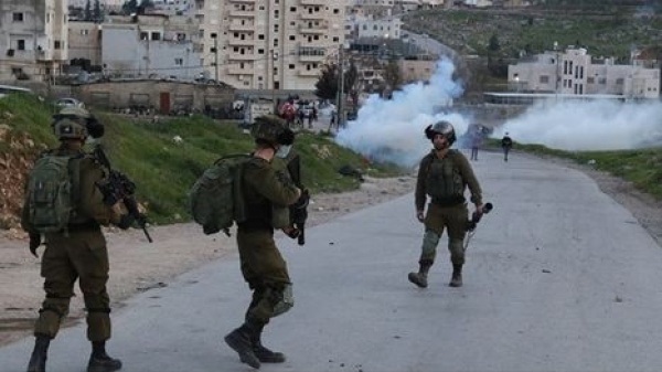الاحتلال يغتال شابا فلسطينيا ويهدم منزله في عقربا جنوب نابلس