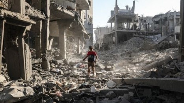 الاحتلال يزعم اغتيال قيادي في القسام وعنصر آخر بغارة وسط غزة الاحتلال يزعم اغتيال قيادي في القسام وعنصر آخر بغارة وسط غزة