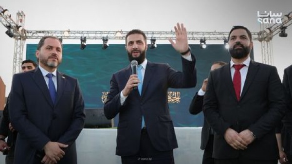 الشرع ينفي التدخل في شؤون لبنان و ترسيم الحدود بعد التحرير الشرع ينفي التدخل في شؤون لبنان و ترسيم الحدود بعد التحرير