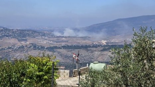 جيش الاحتلال الإسرائيلي ينفذ غارات وقصفا وتفجيرات في جنوب لبنان جيش الاحتلال الإسرائيلي ينفذ غارات وقصفا وتفجيرات في جنوب لبنان