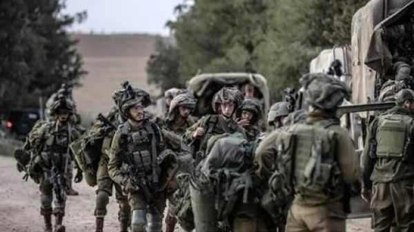 الاحتلال يدعي إصابة 3 جنود إسرائيليين بهجوم لحزب الله قرب الحدود الاحتلال يدعي إصابة 3 جنود إسرائيليين بهجوم لحزب الله قرب الحدود