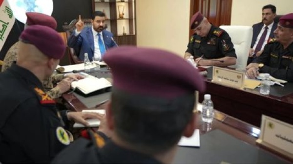اجتماع أمني طارئ في بغداد والزيدي يشدد على منع تهديد دول الجوار من العراق