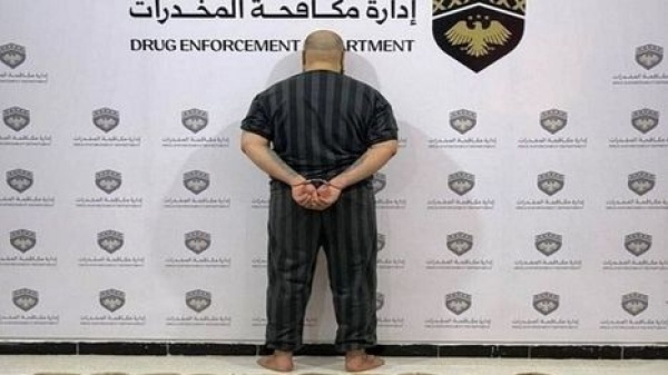 السلطات السورية تعتقل أكبر تاجر مخدرات في دير الزور السلطات السورية تعتقل أكبر تاجر مخدرات في دير الزور