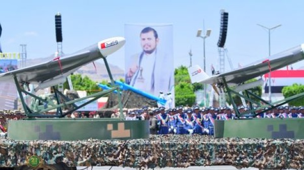 الحوثي تعلن استهداف مطار نجران جنوب السعودية بطائرة مسي رة الحوثي تعلن استهداف مطار نجران جنوب السعودية بطائرة مسي رة