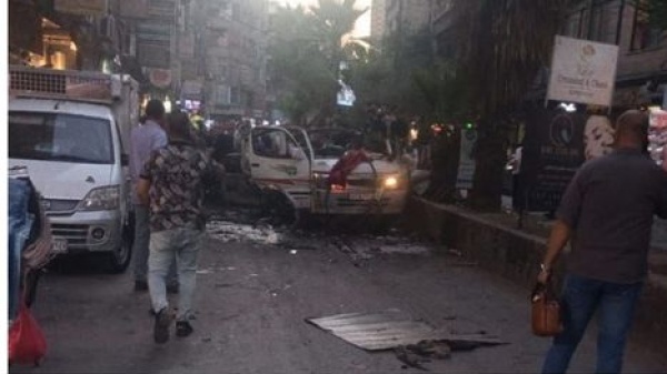 قتلى وجرحى بانفجار داخل مركبة في ريف دمشق شاهد قتلى وجرحى بانفجار داخل مركبة في ريف دمشق شاهد