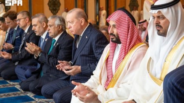 باكستان والسعودية وتركيا تبحث دعم الرياض وإضفاء الطابع المؤسسي على اتفاق مكة
