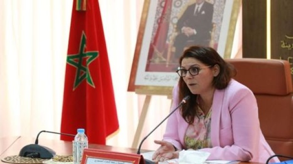 العاهل المغربي يعين رسميا فاطمة الزهراء المنصوري رئيسة للحكومة العاهل المغربي يعين رسميا فاطمة الزهراء المنصوري رئيسة للحكومة