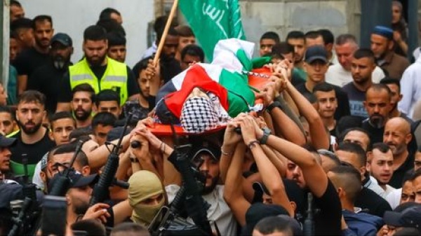 شهيدان و21 معتقلا الاحتلال يصعد اعتداءاته والاستيطان في الضفة الغربية