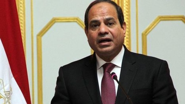 السيسي يتحدث عن محاولات تأليب الدولة على بعضها ويدعو لجلسة طارئة لمجلس النواب