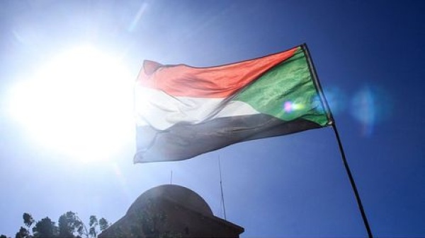 مستشار البرهان يوجه رسالة حادة للإمارات استخدمت نفوذها لتعطيل التقرير الأممي