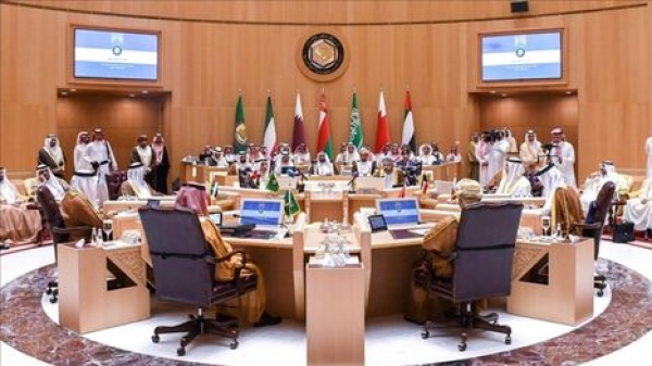 مجلس التعاون يطالب بالضغط على إيران لوقف استهداف السفن في مضيق هرمز مجلس التعاون يطالب بالضغط على إيران لوقف استهداف السفن في مضيق هرمز
