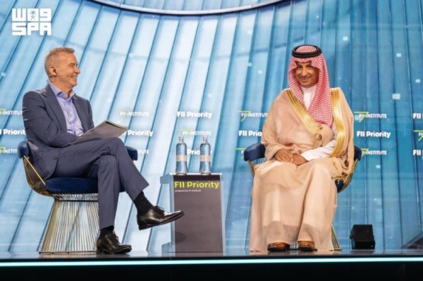 وزير السياحة يستعرض نموذج التحول الاستثنائي للقطاع السياحي السعودي وزير السياحة يستعرض نموذج التحول الاستثنائي للقطاع السياحي السعودي