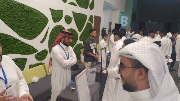مبادرات مجتمعية لدعم خريجي الثانوية مبادرات مجتمعية لدعم خريجي الثانوية