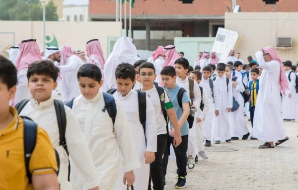 النقل والإجازة يعيدان مسار تقويم الوظائف التعليمية النقل والإجازة يعيدان مسار تقويم الوظائف التعليمية