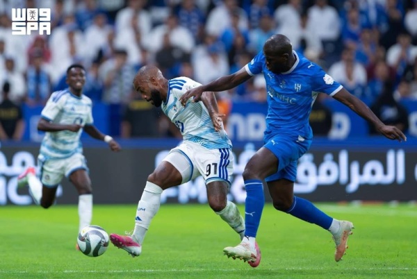 نيوم يذيق الهلال مر الخسارة