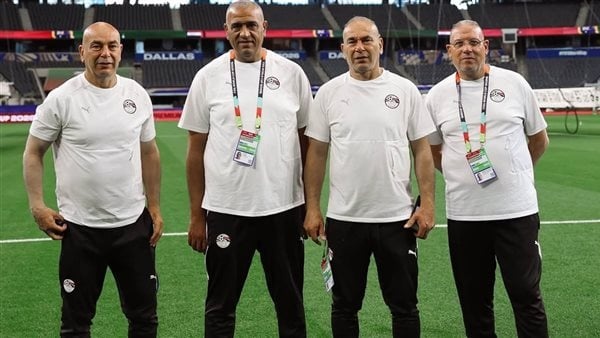 ملعب دالاس جاهز لاستضافة مباراة مصر وأستراليا والجهاز الفني يتفقد أرضية الملعب صور ملعب دالاس جاهز لاستضافة مباراة مصر وأستراليا والجهاز الفني يتفقد أرضية الملعب صور