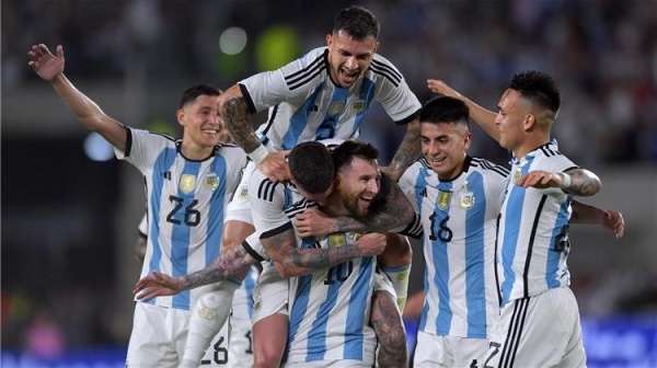 نزال حارق بين إسبانيا والأرجنتين في نهائي المونديال نزال حارق بين إسبانيا والأرجنتين في نهائي المونديال