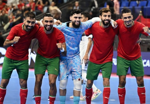 أسود الفوتسال في مواجهة أنغولا بحثا عن النجمة الإفريقية الرابعة أسود الفوتسال في مواجهة أنغولا بحثا عن النجمة الإفريقية الرابعة