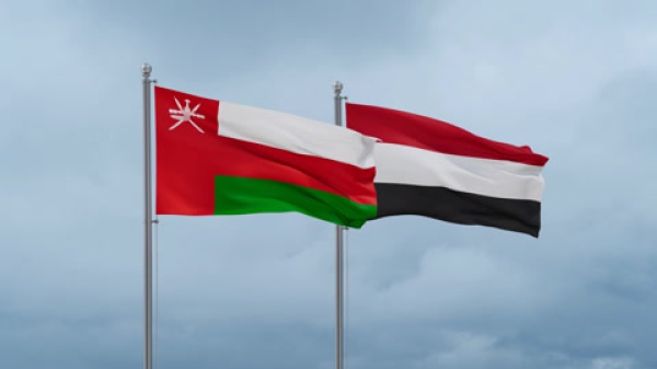 شكر يمني لسلطنة عمان بعد إنقاذ 23 يمنيا على متن قارب تعرض لعطل فني قبالة سواحل المهرة