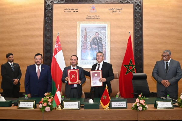 توقيع مذكرة تفاهم ع مانية مغربية لتطوير التأهيل المهني في المجال القانوني