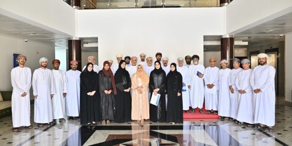 جمعية الصحفيين الع مانية تنظم دورة متخصصة في استراتيجيات إدارة منصات التواصل الاجتماعي الإعلامية جمعية الصحفيين الع مانية تنظم دورة متخصصة في استراتيجيات إدارة منصات التواصل الاجتماعي الإعلامية
