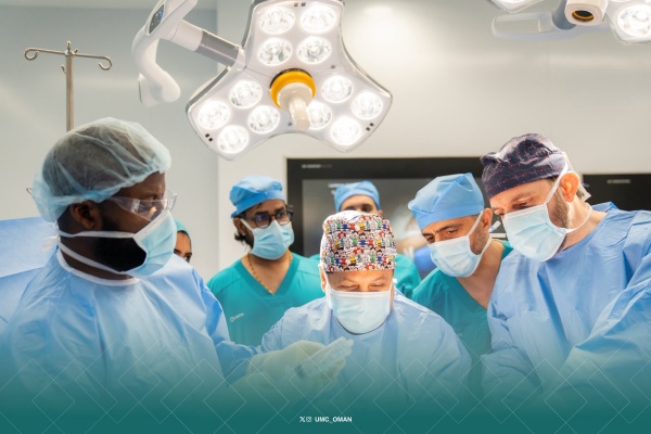 المدينة الطبية الجامعية ت دخل جراحة استئصال الثدي بالمنظار إلى الممارسة الطبية