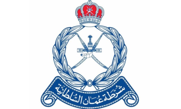 الشرطة تحدد مسارا بديلا بعد حادث سمائل وتدعو لاستخدام جسر العافية الشرطة تحدد مسارا بديلا بعد حادث سمائل وتدعو لاستخدام جسر العافية