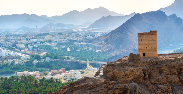 بلدية الداخلية توضح إجراءات تنظيم أكشاك فنجاء وتؤكد توفير مواقع بديلة بلدية الداخلية توضح إجراءات تنظيم أكشاك فنجاء وتؤكد توفير مواقع بديلة