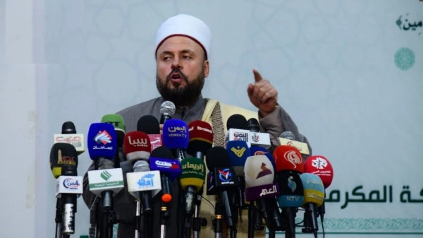 الشيخ المصري سعيد سلامة اليمنيون لا يمكن أن يعتدوا على بيت الله الحرام الشيخ المصري سعيد سلامة اليمنيون لا يمكن أن يعتدوا على بيت الله الحرام