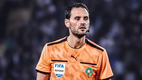 اختيار حكمين مغربيين لإدارة مباريات كأس العالم لأقل من 17 سنة قطر 2026