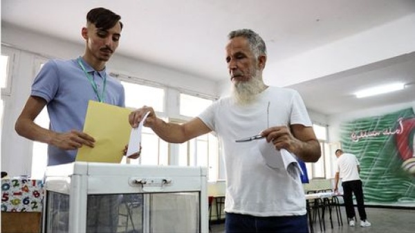 هذه الأحزاب المتصدرة لنتائج الانتخابات البرلمانية في الجزائر هذه الأحزاب المتصدرة لنتائج الانتخابات البرلمانية في الجزائر