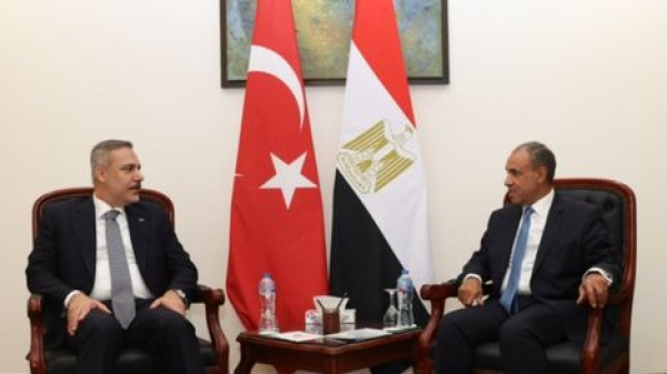 هل ثمة تنسيق مصري تركي في ليبيا دلالات زيارة فيدان البانورامية هل ثمة تنسيق مصري تركي في ليبيا دلالات زيارة فيدان البانورامية