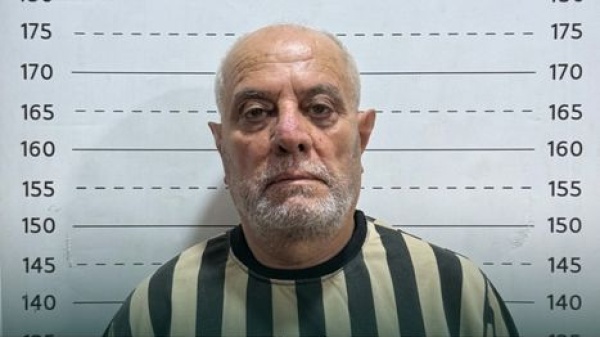سوريا تتسلم رسميا مسؤولا بارزا في نظام الأسد من لبنان سوريا تتسلم رسميا مسؤولا بارزا في نظام الأسد من لبنان