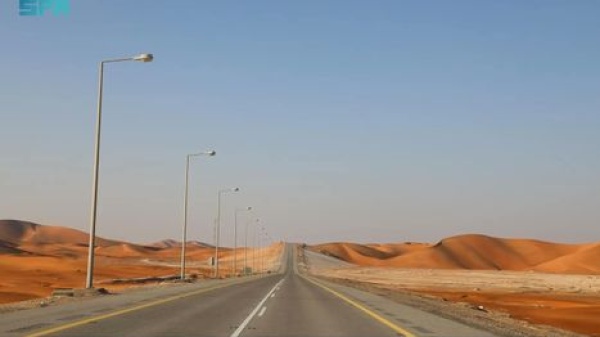 السعودية وع مان تطلقان ممرا لوجستيا بري ا يتجاهل الإمارات السعودية وع مان تطلقان ممرا لوجستيا بري ا يتجاهل الإمارات