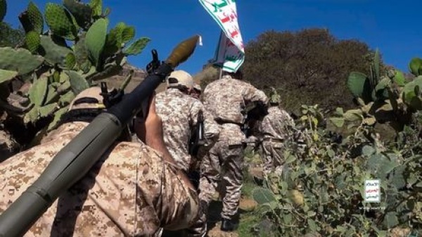 اندلاع معارك بين الجيش اليمني والحوثيين بالجوف واستنفار عسكري واسع اندلاع معارك بين الجيش اليمني والحوثيين بالجوف واستنفار عسكري واسع