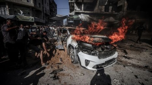 شهيد جراء غارة إسرائيلية استهدفت مركبة في غزة إبادة مستمرة شهيد جراء غارة إسرائيلية استهدفت مركبة في غزة إبادة مستمرة