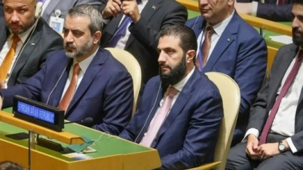 ما الذي خطه الشرع بيده في سجل زوار الأمم المتحدة ما الذي خطه الشرع بيده في سجل زوار الأمم المتحدة