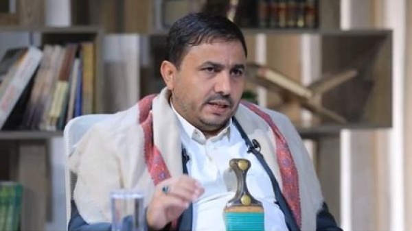 مذكرا بـ عبد الناصر قيادي حوثي يهاجم السيسي بسبب تدخل مصري محتمل