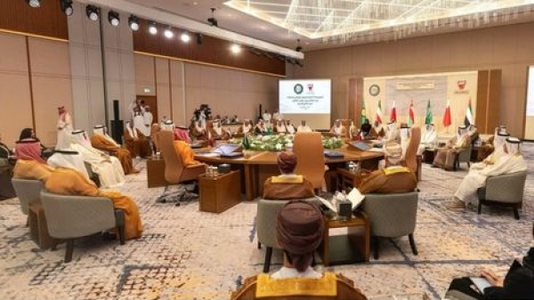 تحرك خليجي رسمي لملاحقة المسيئين بعد فشل التهدئة السعودية الإماراتية تحرك خليجي رسمي لملاحقة المسيئين بعد فشل التهدئة السعودية الإماراتية