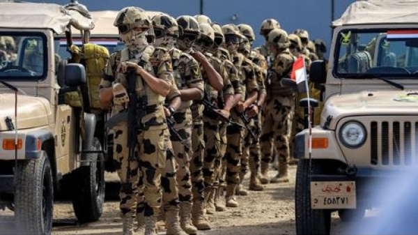 نائب مصري مجلس الدفاع الوطني وافق على إرسال قوات للسعودية