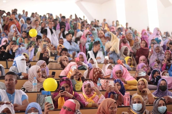 ابنة أخ الوزير من المستفيدين مقعد دكتوراه يفج ر جدلا في موريتانيا