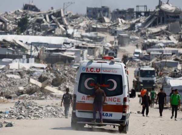 استشهاد 10 فلسطينيين في غارة إسرائيلية على مركز للشرطة في غزة استشهاد 10 فلسطينيين في غارة إسرائيلية على مركز للشرطة في غزة