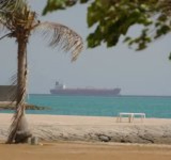 صحيفة كندية الهجمات اليمنية تهدد طموحات رؤية السعودية 2030 وتطرد الاستثمارات صحيفة كندية الهجمات اليمنية تهدد طموحات رؤية السعودية 2030 وتطرد الاستثمارات
