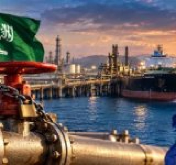 مجلة بريطانية هجمات صنعاء تدفع السعودية لوقف صادراتها عبر البحر الأحمر وتحولها لمستورد وقود