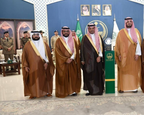 الطائف الخضراء تفوز بجائزة المبادرات المجتمعية 2025 بتنفيذ مبادرة المدارس المستدامة الطائف الخضراء تفوز بجائزة المبادرات المجتمعية 2025 بتنفيذ مبادرة المدارس المستدامة