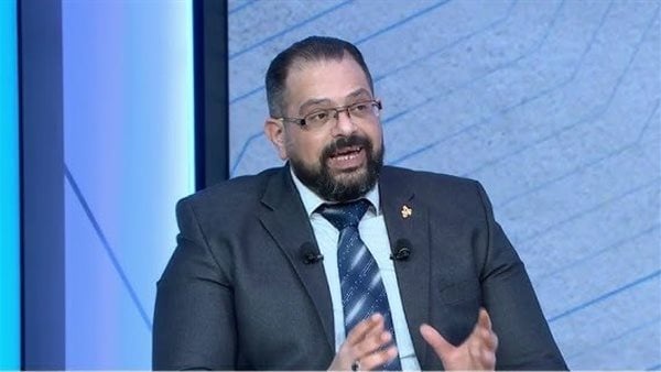 أحمد لاشين إيران تتمسك بمضيق هرمز كورقة ضغط بالمفاوضات ولن تتراجع عنه