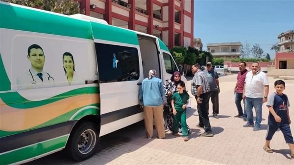 الكشف الطبي بالمجان على 990 مواطنا في قرية في دمياط الكشف الطبي بالمجان على 990 مواطنا في قرية في دمياط