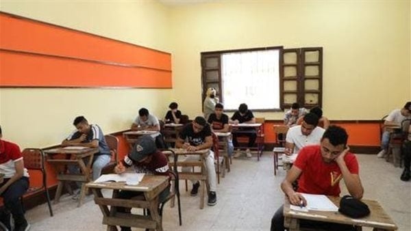 الأماكن الشاغرة بالمرحلة الثانية لتنسيق القبول بالجامعات لطلاب الثانوية العامة المصرية بالشعبة الأدبية بالنظام الحديث الأماكن الشاغرة بالمرحلة الثانية لتنسيق القبول بالجامعات لطلاب الثانوية العامة المصرية بالشعبة الأدبية بالنظام الحديث