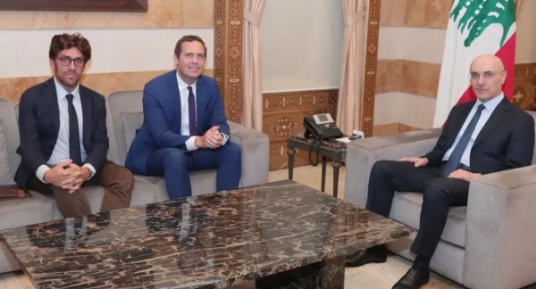 الحجار يبحث مع الاتحاد الأوروبي تطوير الدعم للجيش والأجهزة الأمنية الحجار يبحث مع الاتحاد الأوروبي تطوير الدعم للجيش والأجهزة الأمنية